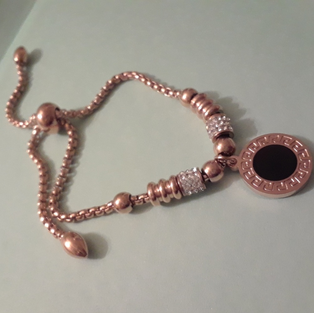 Drawstring rose gold bracelet